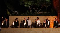 מדליקי המשואות בטקס ביד ושם. ארכיון (צילום: יוסי זמיר/ פלאש90).