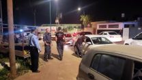 כוחות המשטרה פושטים על ביתו בלוד של חשוד בירי זיקוקין בעת הצפירה (צילום ארכיון: דוברות משטרת ישראל)