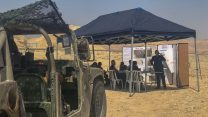 החיפושים אחר נהג המשאית הנעדר מיום חמישי בנגב (צילום: דוברות המשטרה).