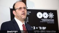 פרופ' מייקל קרמר מקבל את 'פרס מינץ' באוניברסיטת תל אביב (צילום: יעל צור)