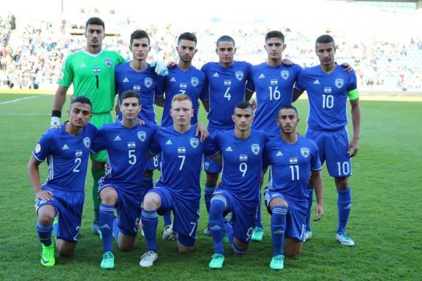 נבחרת ישראל מול אנגליה באליפות אירופה עד גיל 17 (באדיבות ההתאחדות לכדורגל בישראל)