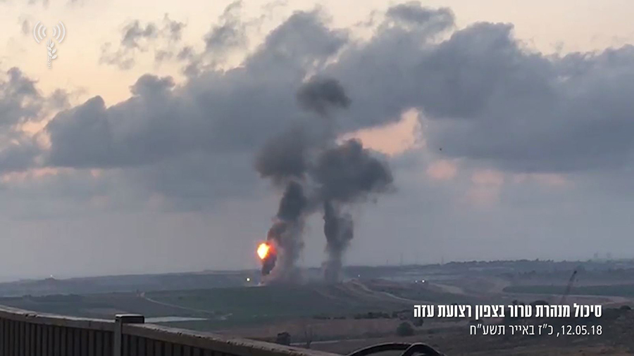 פיצוץ מנהרת הטרור ההתקפית במרחב מעבר ארז (צילום מסך מתוך סרטון דובר צה"ל).