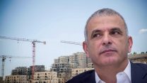 שר האוצר משה כחלון על רקע בניה בירושלים (צילום: יונתן זינדל / פלאש 90).