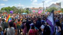 מצעד הגאווה הראשון בכפר סבא (צילום: ענת יורובסקי)