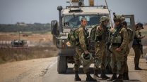חיילים בסמוך לרצועת עזה, 8 ליוני 2018 (יונתן זינדל / פלאש 90)