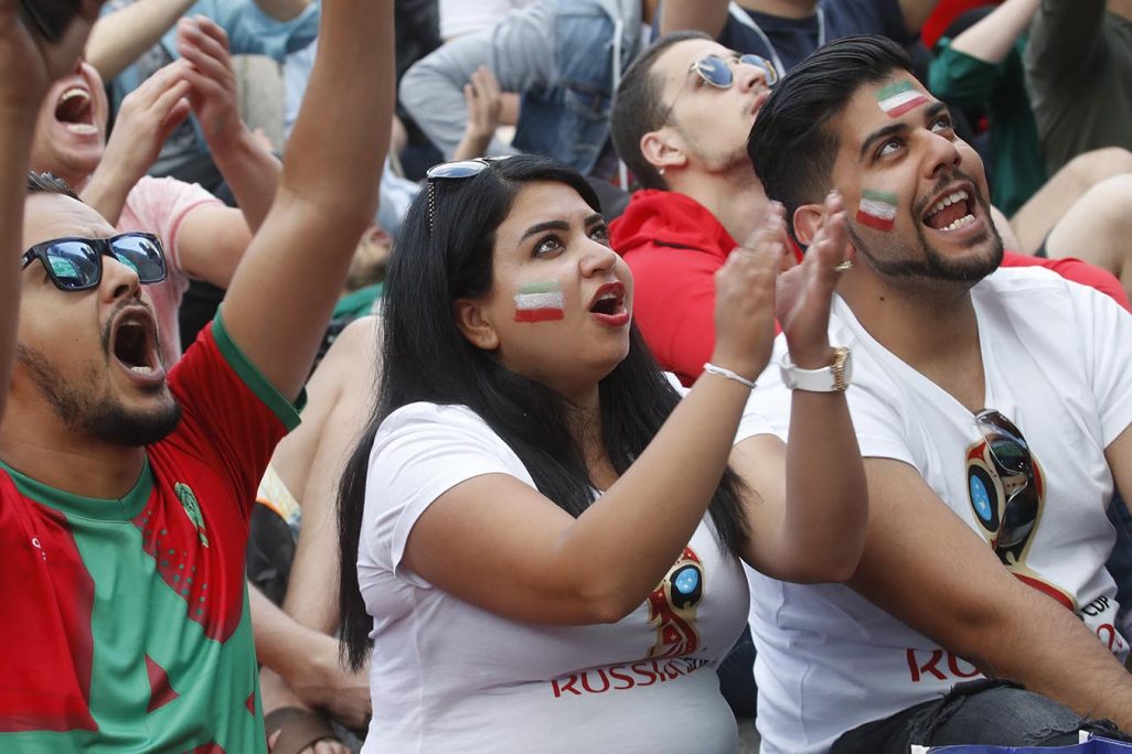 אוהדי ואוהדות נבחרת איראן במונדיאל 2018  (AP Photo/Dmitri Lovetsky)