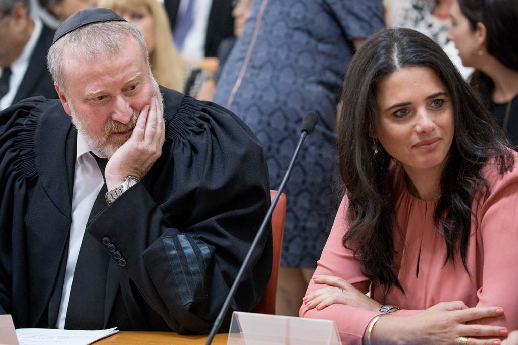 שרת המשפטים איילת שקד והיועץ המשפטי לממשלה אביחי מנדלבליט (צילום: יותן זינדל / פלאש 90).