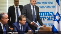 אבי גבאי בישיבת סיעה של המחנה הציוני. 7 במאי 2018 (צילום: מרים אלטשר/פלאש90)