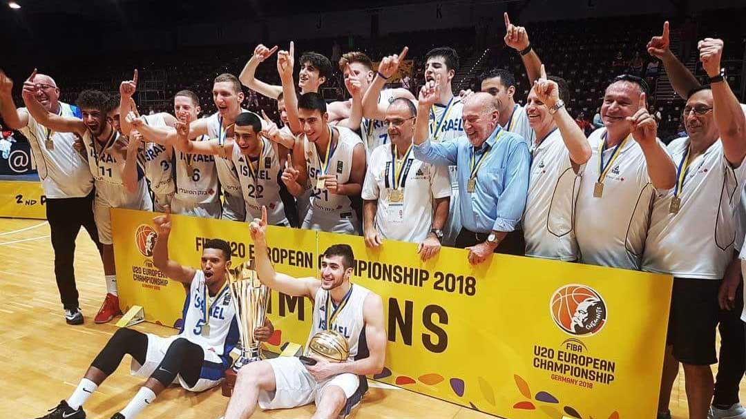 נבחרת העתודה של ישראל זוכה באליפות אירופה (צילום באדיבות איגוד הכדורסל בישראל)