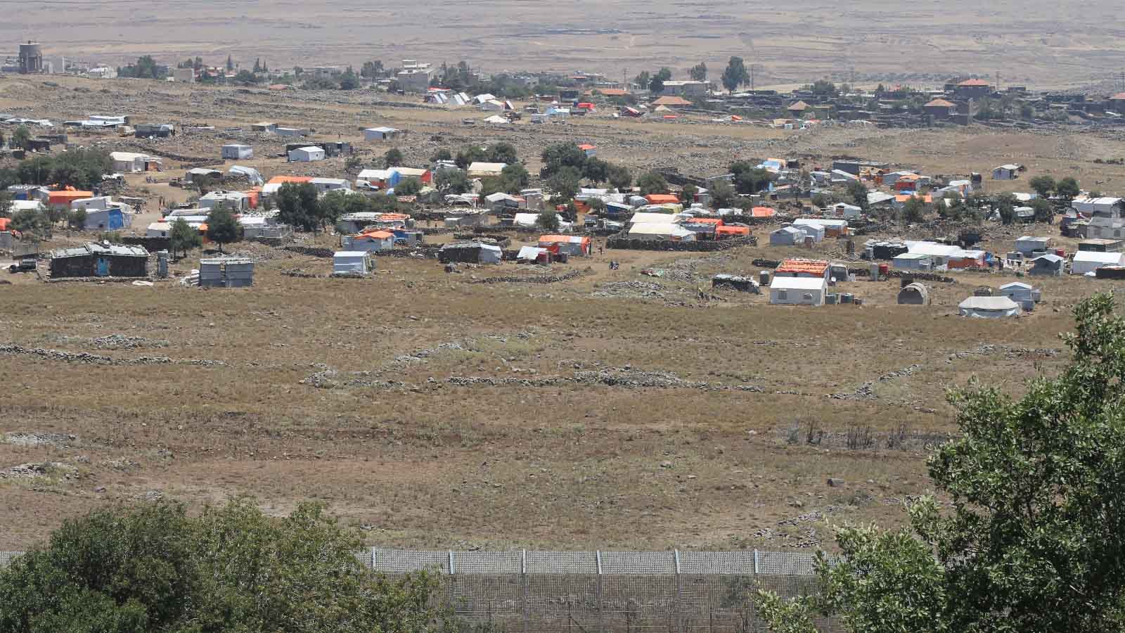 מחנה פליטים בשטחה של סוריה, בסמוך לגבול ישראל (Stephane Cohen | stephane@me-sc.com | National Security Expert)