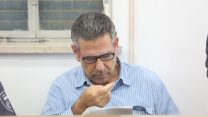 השר לשעבר גונן שגב בבית המשפט המחוזי בירושלים, שם נפתח משפטו באשמת ריגול נגד מדינת ישראל, 5 ביולי 2018. (צילום: עמית שאבי)