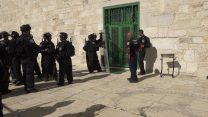 המהומות בהר הבית. צילום: דוברות המשטרה