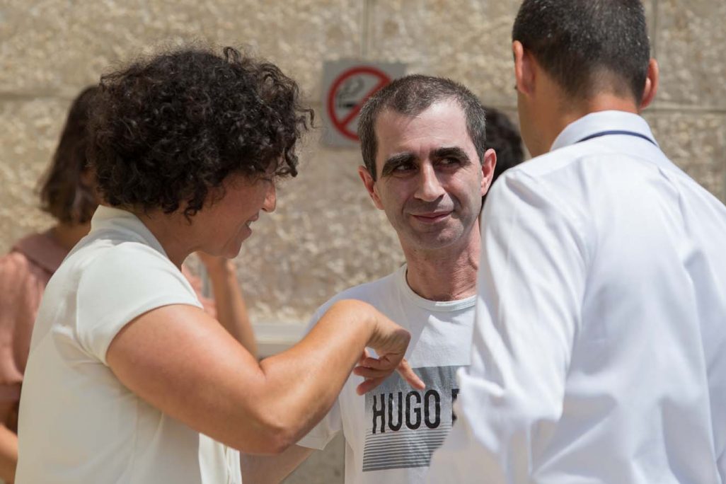 אלישע חייבטוב שזוכה לאחר 7 שנים מהרשעתו ברצח על ידי בית המשפט העליון, משתחרר מהכלא. 2 באוגוסט 2018 (יונתן זינדל  פלאש90)