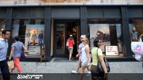 חזית חנות בגדים מרשת Levi's, החברה בקואליציית ב'open to all' (צילום: shutterstock).