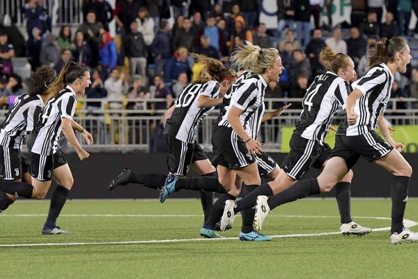 קבוצת הנשים של יובנטוס (צילום: Daniele Badolato - Juventus FC/Juventus FC via Getty Images)