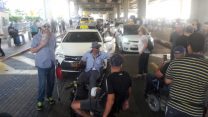 מחאת הנכים בנתב"ג (קרדיט: אלחנן טננבאום)