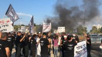 הפגנת ארגון הכבאים מול נציבות כיבוי והצלה, 13 באוגוסט 2018. (צילום: ארגון הכבאים)