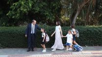 נפתלי בנט ומשפחתו (צילום ארכיון: עודד קרני, לע"מ)