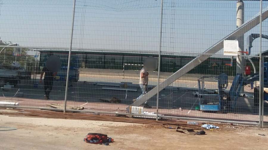 זירת תאונת העבודה בבית ספר בעפולה. 5 בספטמבר (צילום: דוברות המשטרה)