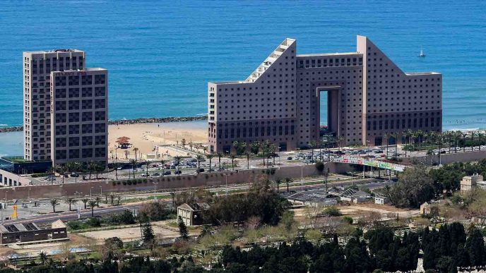 מלון מרדיאן בחיפה (צילום: משה שי / פלאש 90).