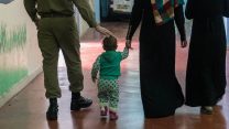 מנהלת "שכנות טובה" (צילום: דובר צה"ל).