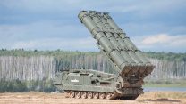 מערכת טילי S-300 (צילום:Andrey 69 / Shutterstock.com)
