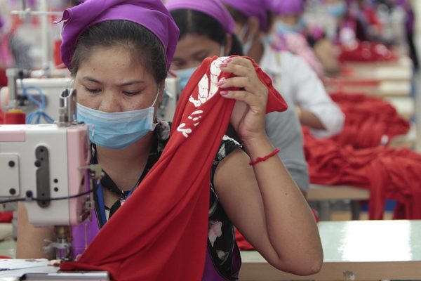 יוניקלו ונקסט: 150 תאגידי אופנה חתמו על הסכם בטיחות למיליוני עובדים