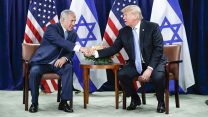 נשיא ארה״ב דונלד טראמפ וראש הממשלה בנימין נתניהו בעצרת האו״ם בניו-יורק (צילום: AP Photo/Evan Vucci)