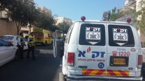 גבר ואישה נמצאו ללא רוח חיים בדירה ברחוב כסלו במודיעין (צילום: נתן קניג)