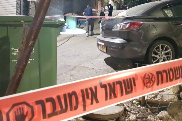 שלושה בני אדם נעצרו בחשד למעורבות במקרי רצח שאירעו לפני כ-30 שנה באזור ירושלים