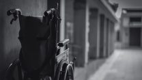 כיסא גלגלים ריק (צילום אילוסטרציה: Shutterstock)