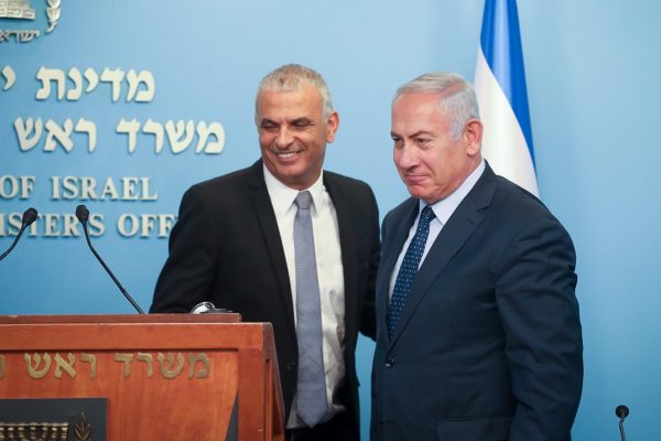 רה"מ נתניהו ושר האוצר כחלון במסיבת העיתונאים להכרזתו של הנגיד החדש, אמיר ירון. 9 באוקטובר 2018 (צילום: יונתן זינדל/פלאש 90)