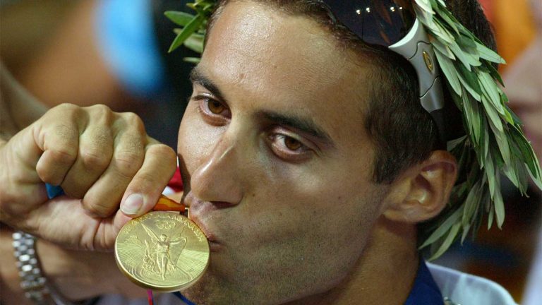 Gal Fridman after winning the gold medal at the Athens Olympics in 2004. (AP Photo/Herbert Knosowski)