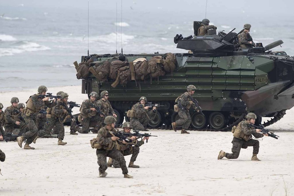 כוחות נחתים אמריקניים לוקחים חלק בתרגיל. ארכיון (AP Photo/Mindaugas Kulbis)