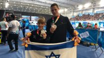 צמד האקרובטים נעה קזדו יקר ויונתן פרידמן שזכה במדליית כסף באולימפיאדת הנוער. (הוועד האולימפי בישראל)