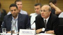יו"ר רשות שוק ההון, משה ברקת, מתייצב מול ועדת החקירה הפרלמנטרית להתנהלות המערכת הפיננסית במתן אשראי ללווים גדולים (דוברות הכנסת, נועם רבקין פנטון)
