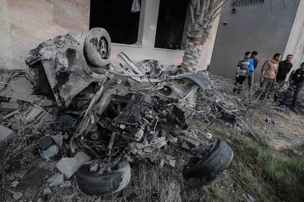 נזקי התקיפה הישראלית בחאן יונס. 12 בנובמבר 2018 (Photo by Ali Jadallah/Anadolu Agency/Getty Images IL)