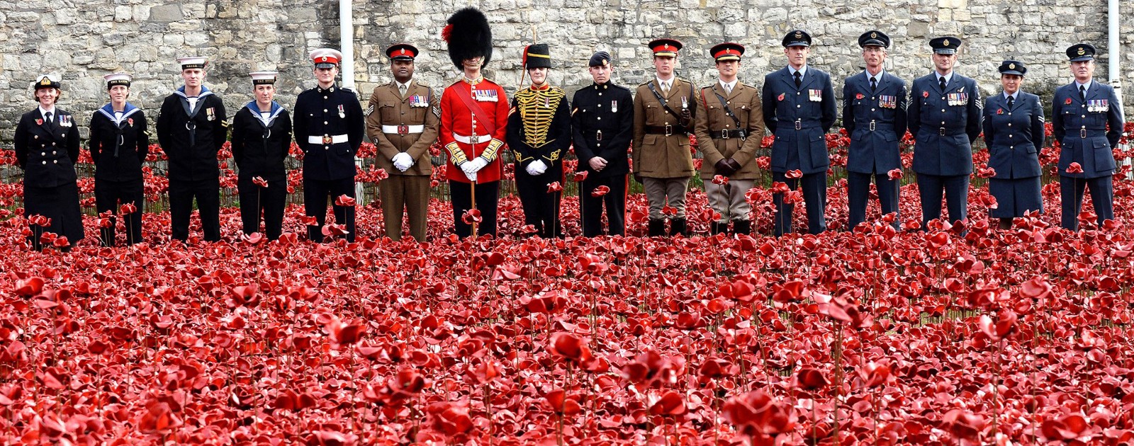 &quot;החבר'ה הטובים&quot; התמונה נלקחה מאתר The Royal British Legion לקראת אירועים יום הזיכרון הבריטי בשנת 2017.