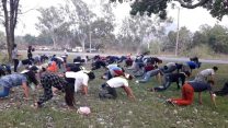 עובדי מיצובישי עוברים אימונים משפילים במחנה צבאי כדי "ללמוד משמעת וסדר" (צילום: industriall)