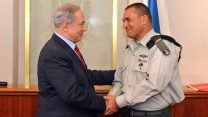 ראש הממשלה בנימין נתניהו והאלוף במיל' אייל זמיר (צילום: חיים זך/לע"מ)
