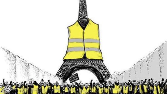 קריקטורה של אֻסַאמַה חַגַ'אג', מגדל אייפל לבוש אפוד צהוב ומפגינים רבים למרגלותיו