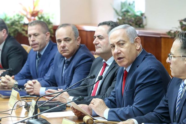 ראש הממשלה בנימין נתניהו בישיבת הממשלה, 9 דצמבר 2018 (צילום: מארק ישראל סלם / פלאש 90).