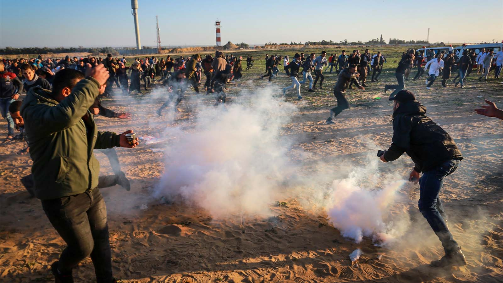 עימותים בין חיילי צה&quot;ל ומפגינים בגבול רצועת עזה. 4 בינואר 2019 (צילום: עבד רחים כתיב/פלאש90)
