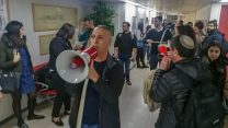 שיבושים בקבלת הקהל בהדסה בעקבות מחאת עובדי המחשוב; העובדים מפגינים במסדרונות ביה"ח  (צילום: דוברות ההסתדרות)