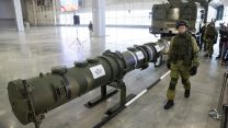 טיל השיוט 9M729 של צבא רוסיה, שיכול לשאת ראש נפץ גרעיני, 23 בינואר 2019 (AP Photo/Pavel Golovkin)