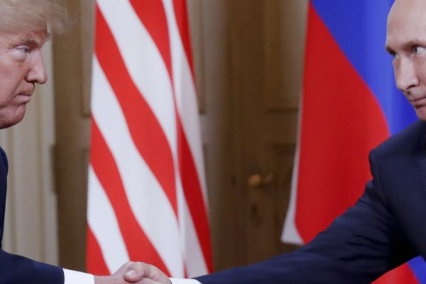 נשיא ארה"ב טראמפ ונשיא רוסיה פוטין. 16 ביולי 2018 (AP Photo/Pablo Martinez Monsivais)