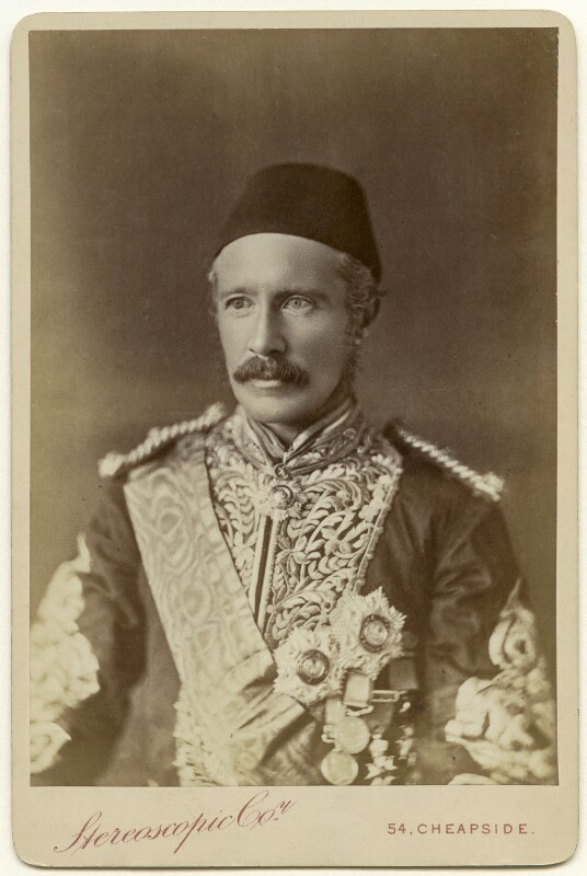 גנרל צ'ראלס גורדון במדי צבא מצריים &#8211; מקור National Portrait Gallery, London