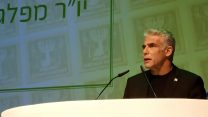 יאיר לפיד (צילום: התנועה לאיכות השלטון)