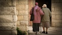 קשישים (צילום אילוסטרציה: קובי גדעון/פלאש 90)