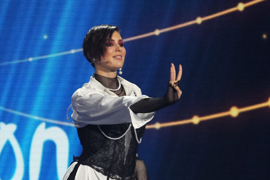 הזמרת האוקראינתי, MARUV עם השיר שזכה בתחרות קדם האירווזיון האוקראיני (Photo by STR/NurPhoto via Getty Images)